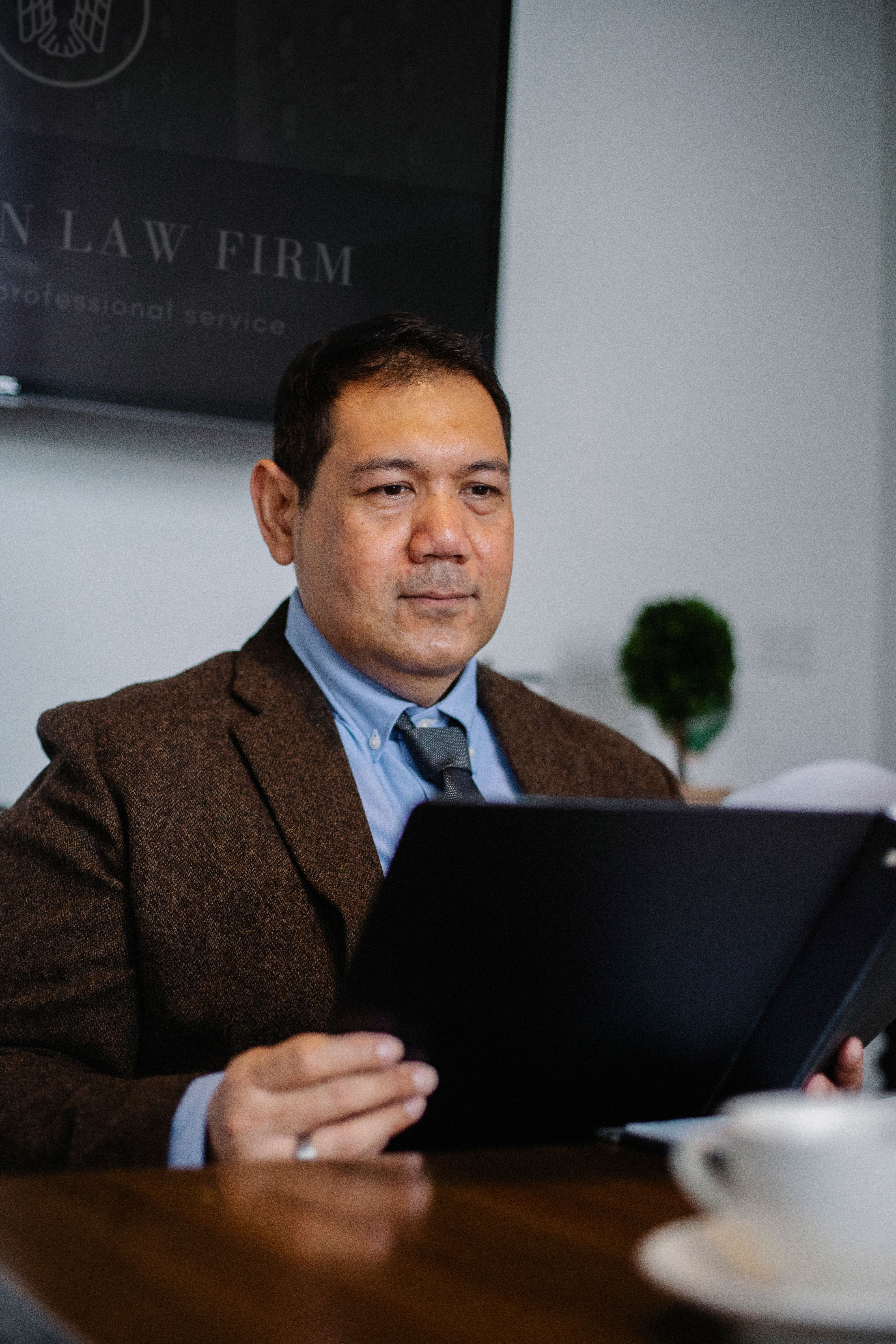 Legal consultation meeting with attorney and client